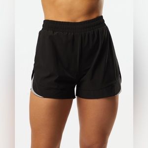 Alphalete Stride Short 3” size M